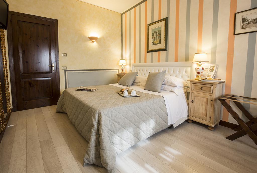 Il Melograno Agriturismo & Spa Pianello  外观 照片